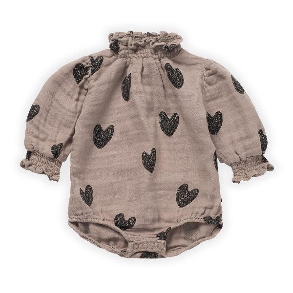 SPROET & SPROUT MUD HEART PRINT ROMPER on Sale